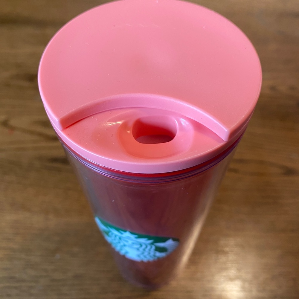 Starbucks Valentine’s 2022 Pink & Red Hearts Tumbler 16oz - Picture 2 of 3
